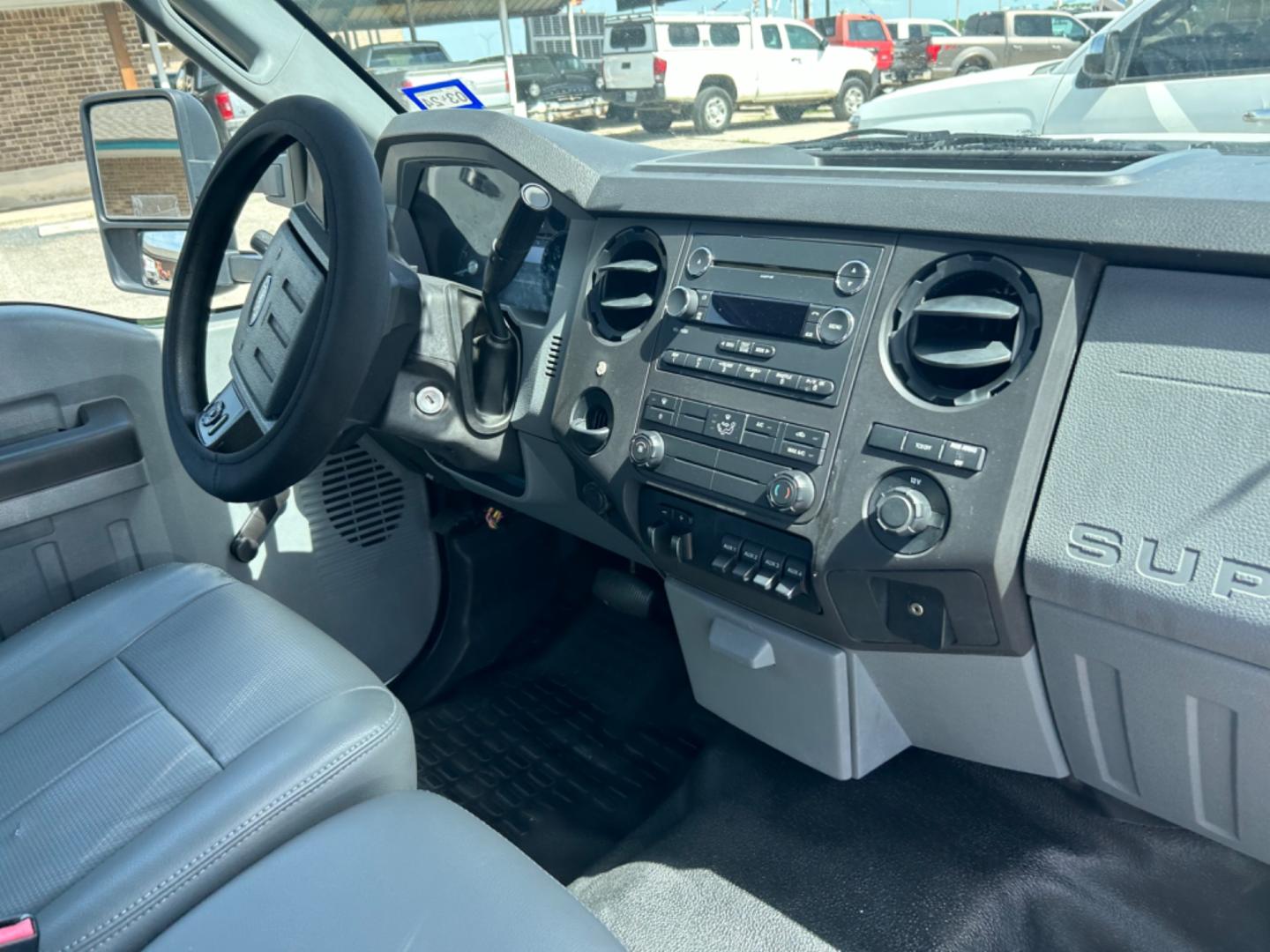 2012 White /Grey Ford F-350 SD (1FDRF3GT5CE) with an 6.7L V8 F OHV 32V DIESEL engine, located at 1687 Business 35 S, New Braunfels, TX, 78130, (830) 625-7159, 29.655487, -98.051491 - Photo#3